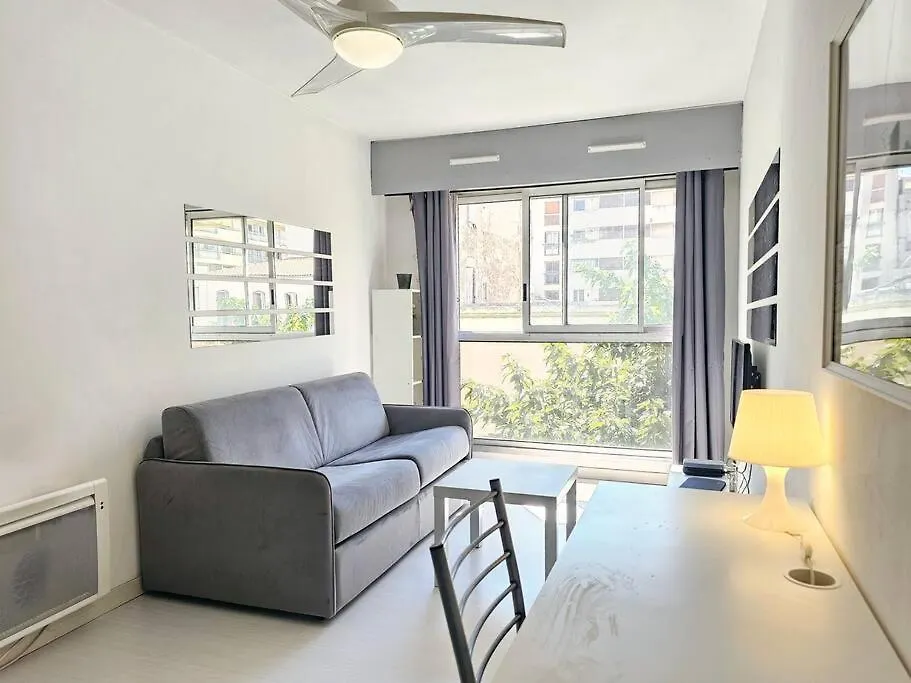 Cosy Apartments: Central Marseille Student Haven 0*,  France