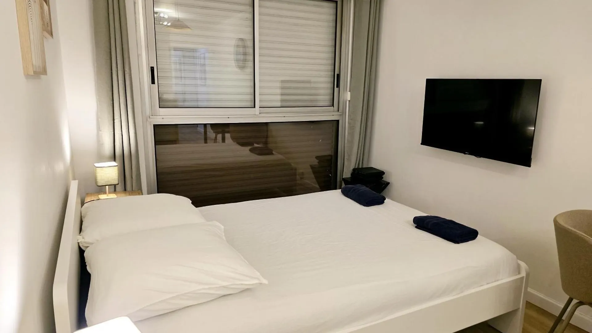 Cosy Apartments - Marseille Estiennes D'Orves - Hyper Central Students Apartment Close To Metro And Vieux-Port 0*,  Frankrike