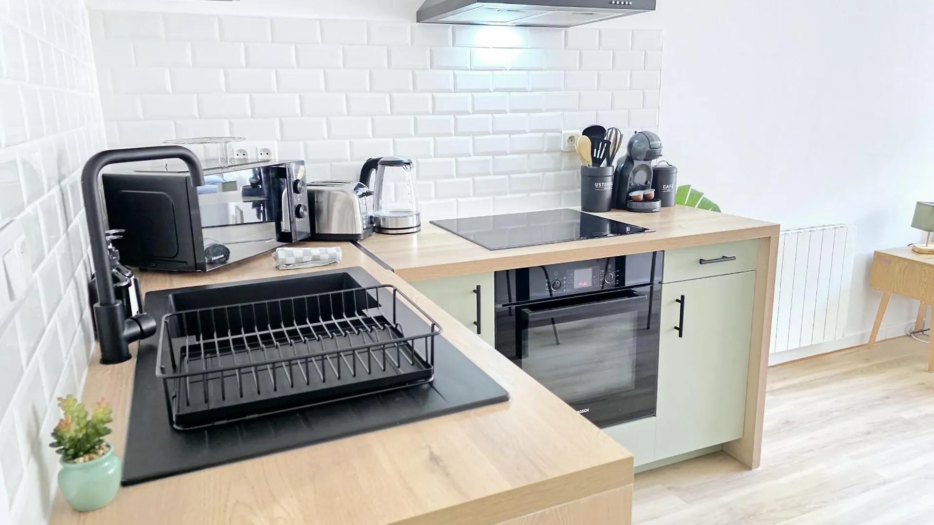 Cosy Apartments - Marseille Estiennes D'Orves - Hyper Central Students Apartment Close To Metro And Vieux-Port